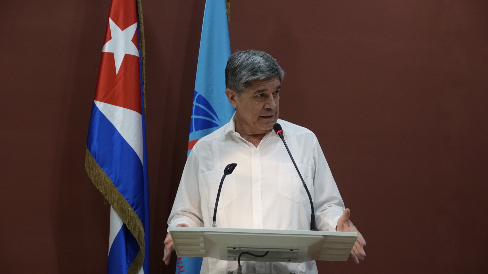 Viceministro de Relaciones Exteriores, Carlos Fernández de Cossío.