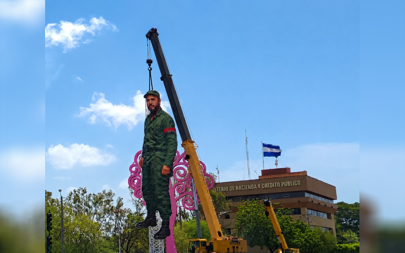 Régimen de Ortega levanta una escultura de Fidel Castro en plena capital nicaragüense