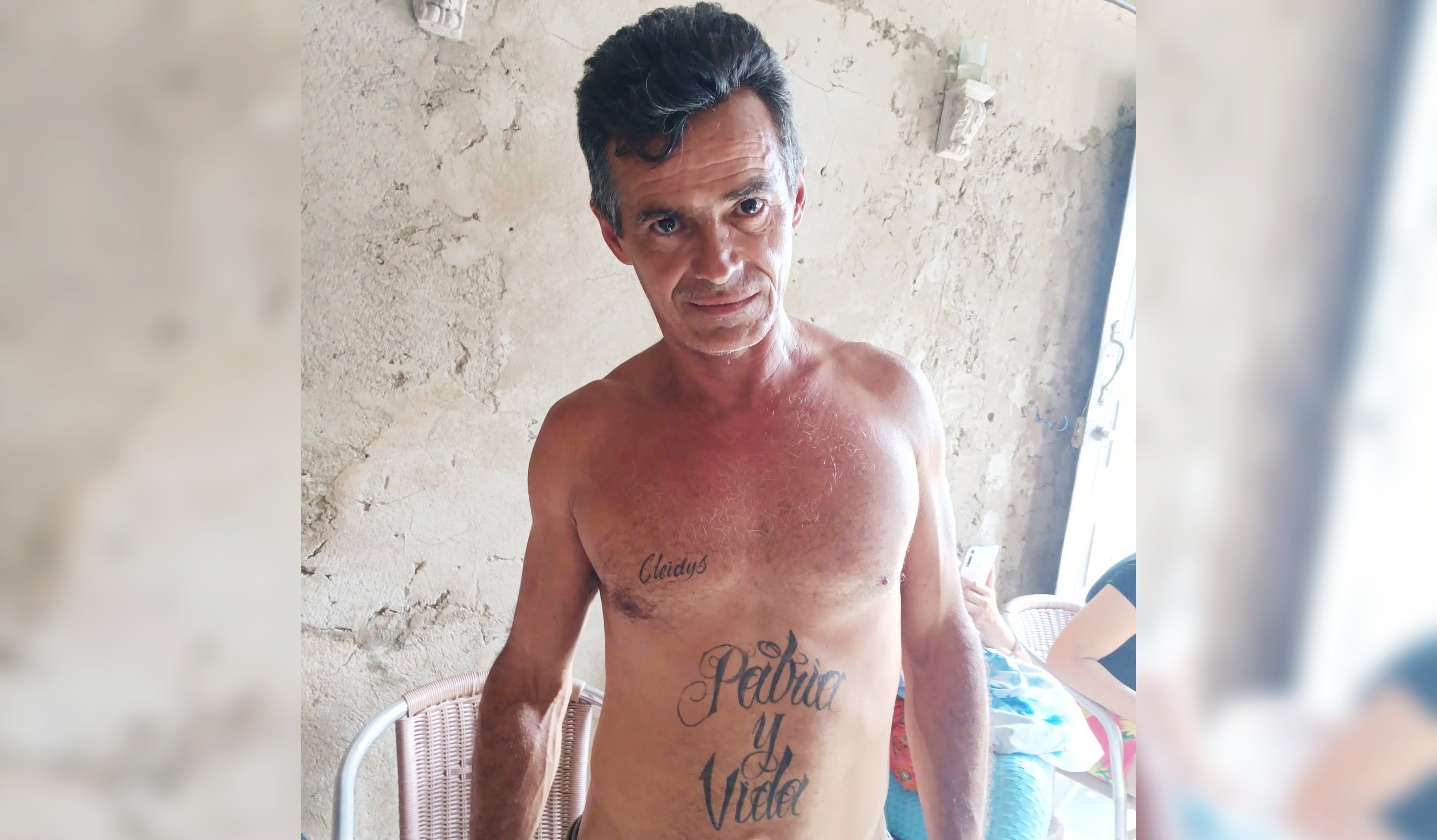 Tatuador cubano detenido por manifestarse contra el régimen.