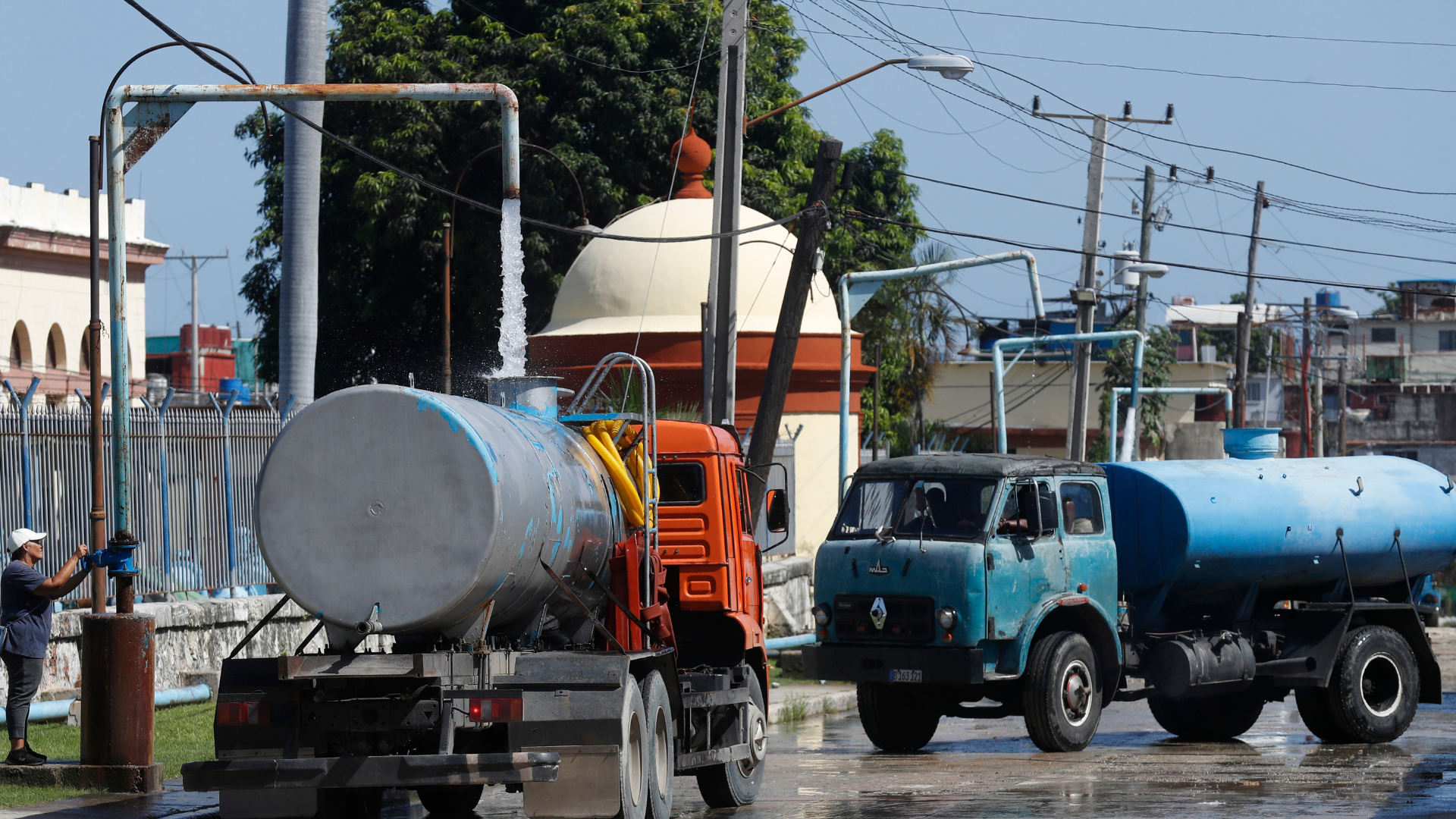 A más de 600 mil cubanos el agua les llega por pipas