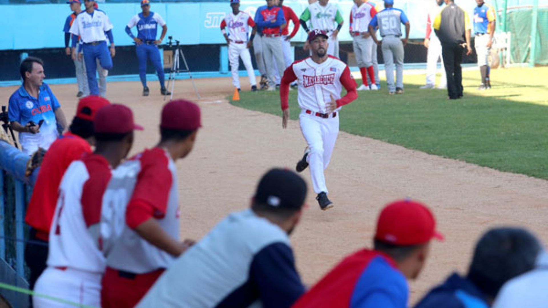 Academia de pitcheo radicada en EE.UU. dará clases en La Habana