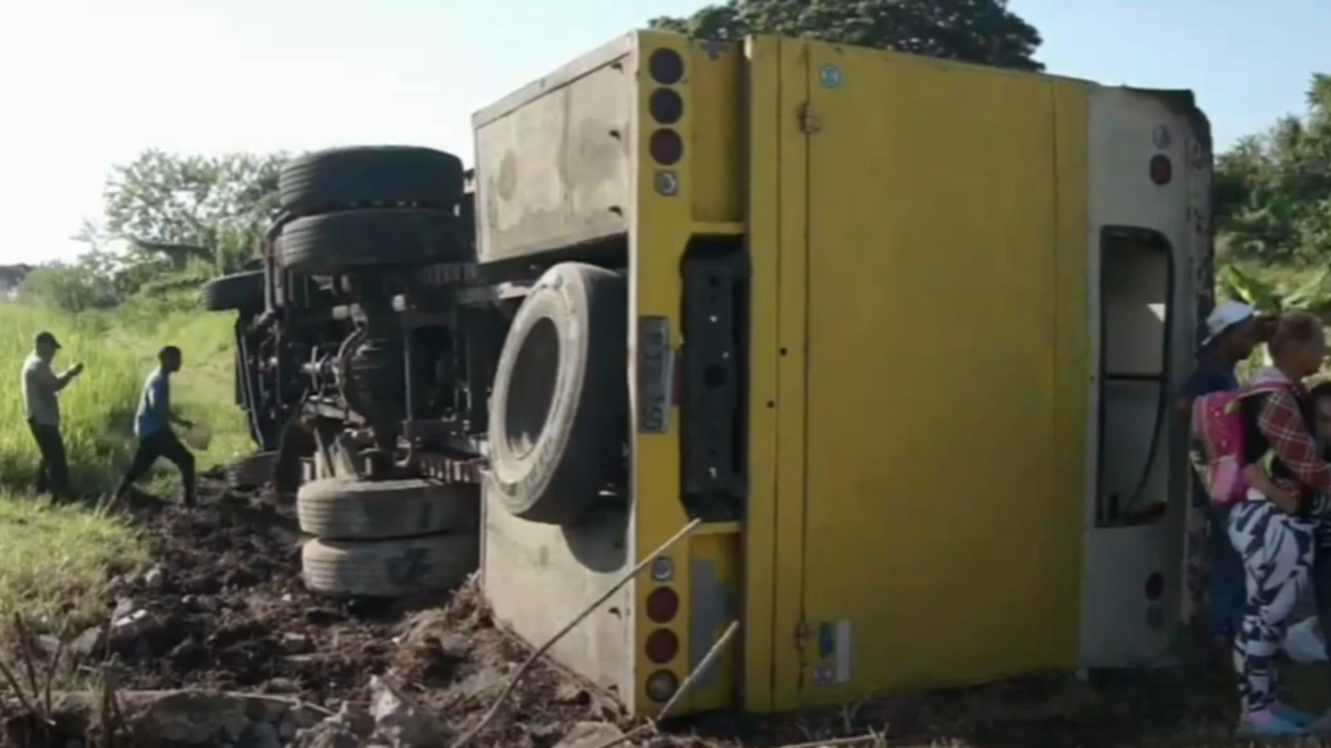 Accidente de autobús deja varios heridos en Camagüey