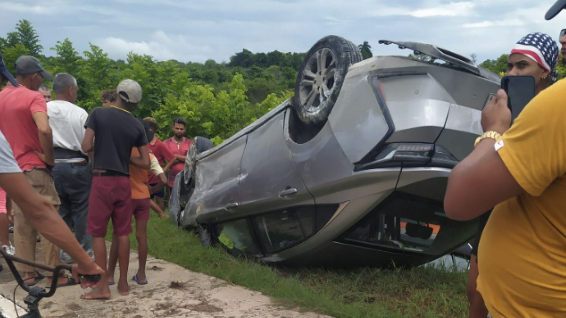 Accidente en Granma tras explosión de un neumático 