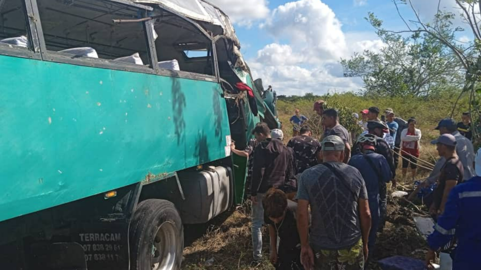 Accidente en Santa Cruz del Sur deja un fallecido y 63 lesionados 