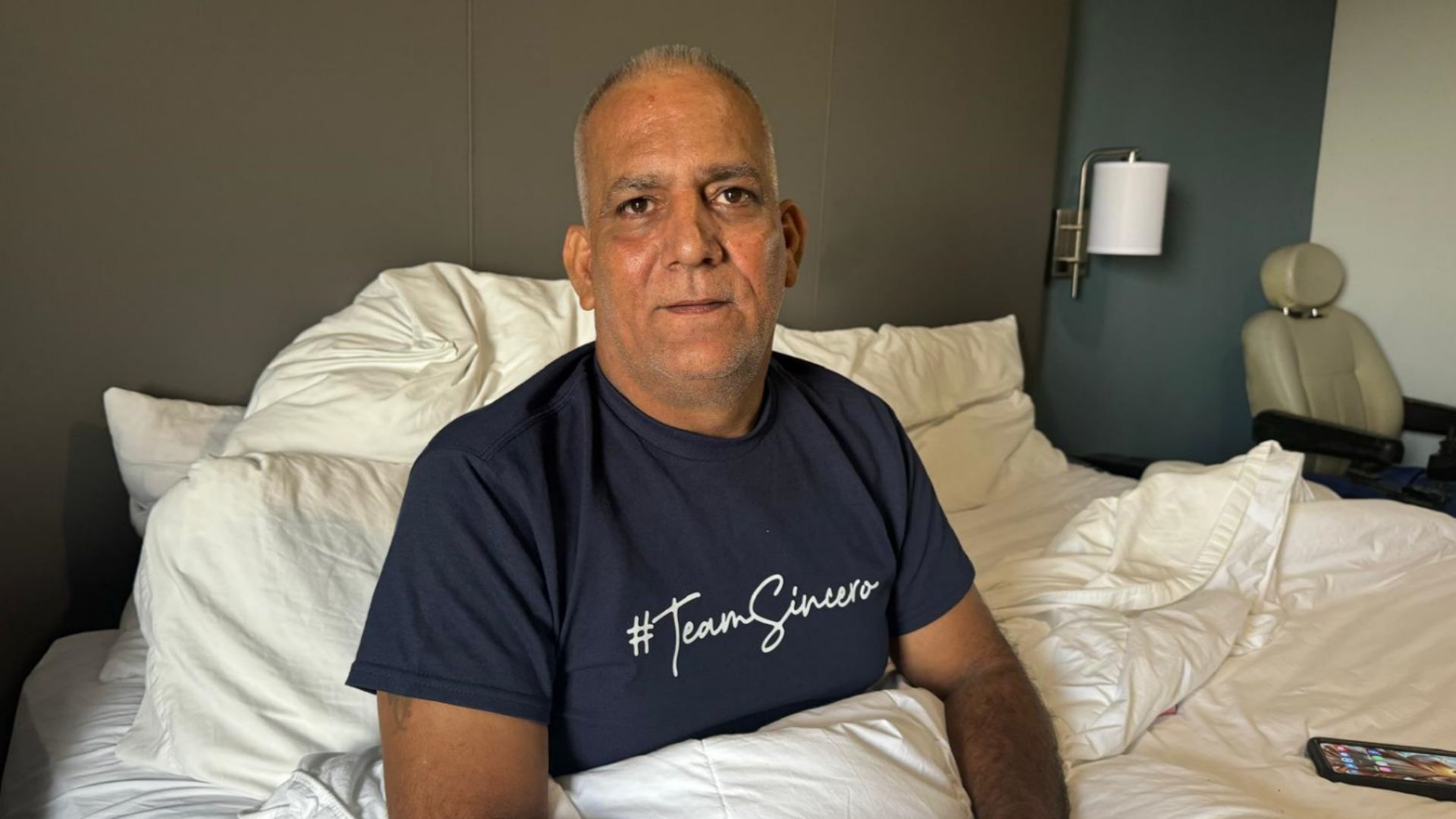 Activista cubano Julio César Góngora llega a EE.UU. con visa humanitaria