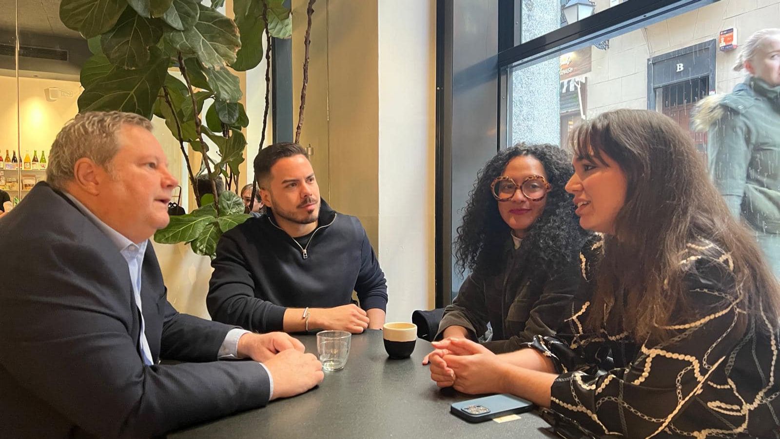 Activistas cubanos se reúnen en Madrid con el Jefe de Embajada de EEUU en La Habana