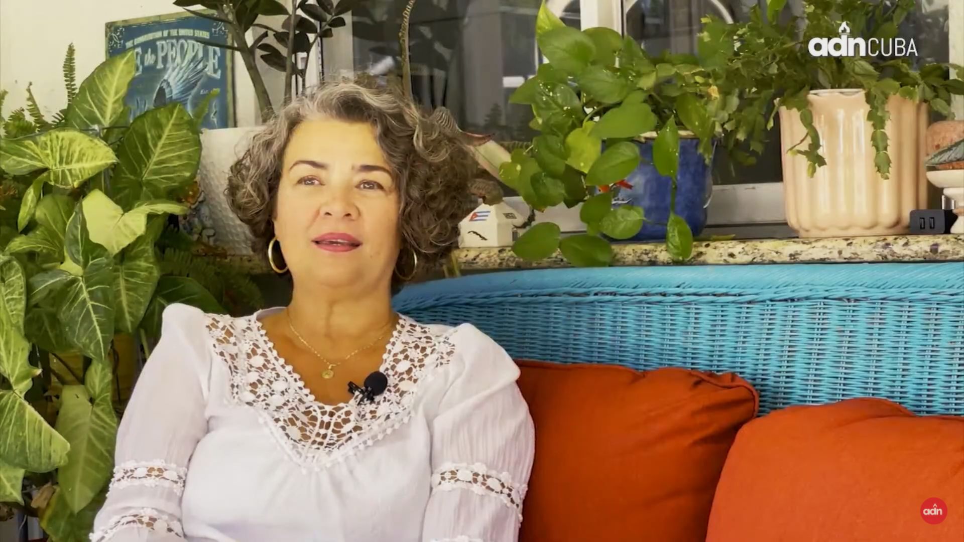 Actriz cubana Larisa Vega: Activa y en paz