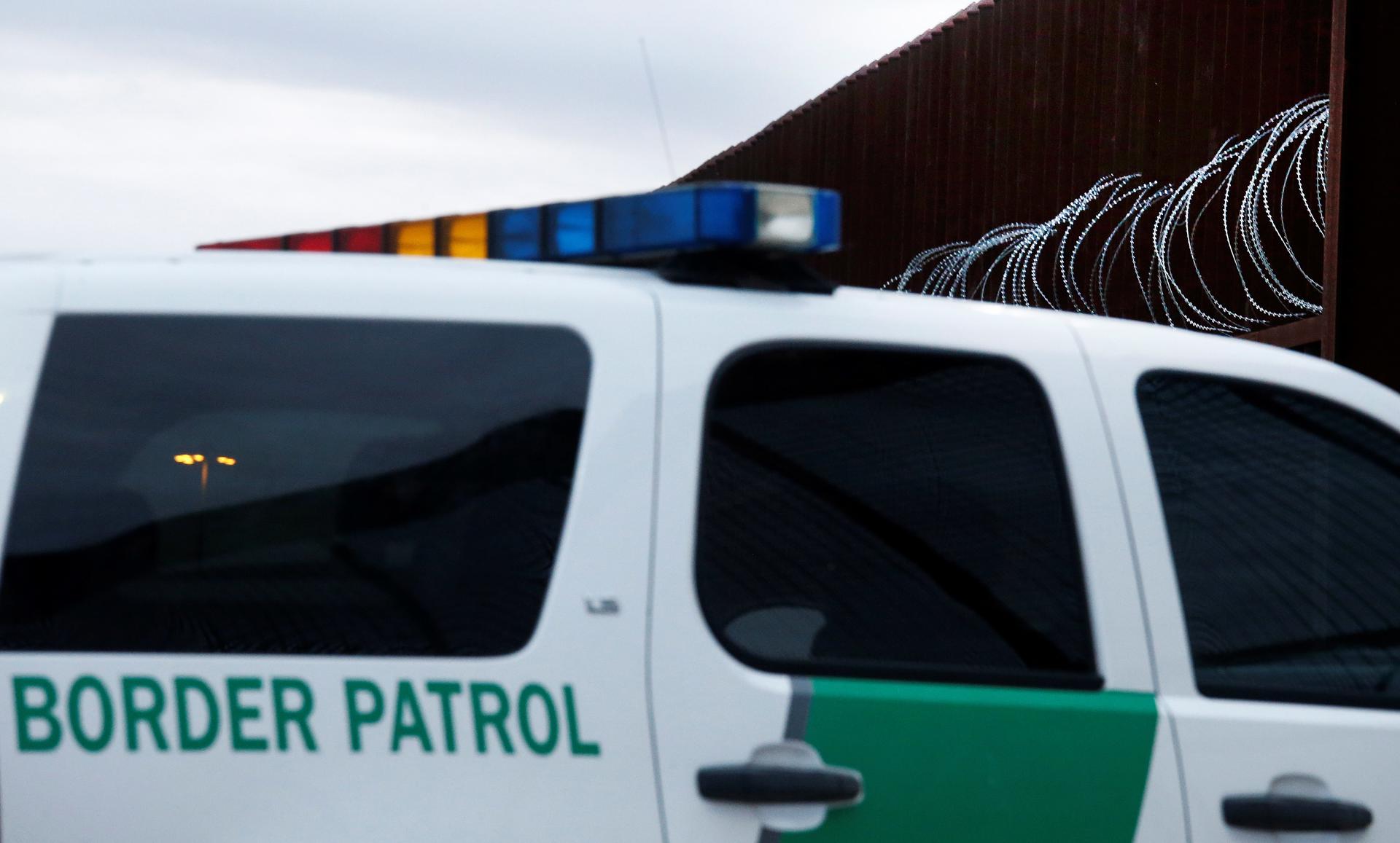 Acusan a un agente de la Patrulla Fronteriza de EEUU de tráfico de migrantes