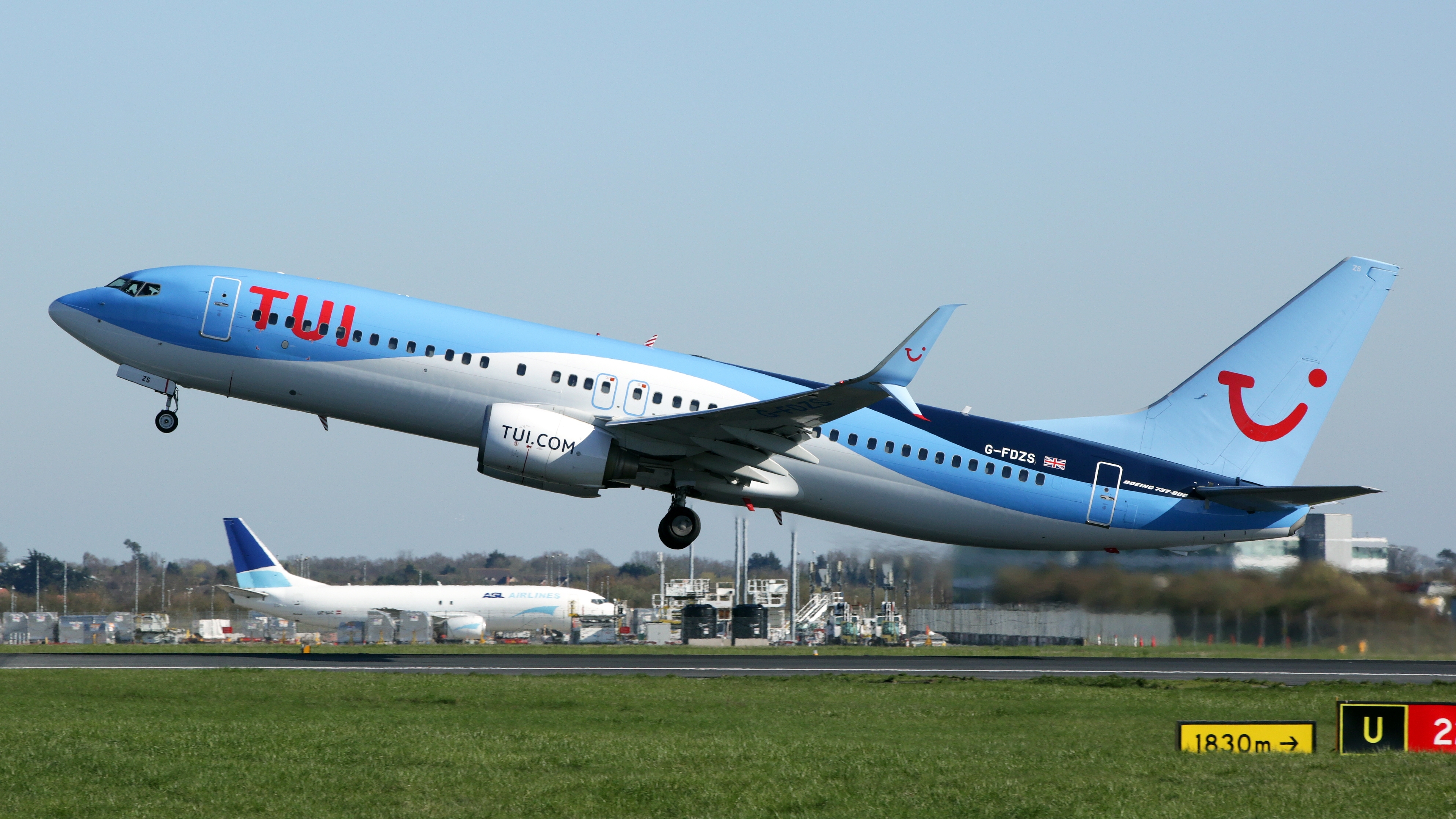 Aerolínea TUI cancelará vuelos a Cuba desde Inglaterra 