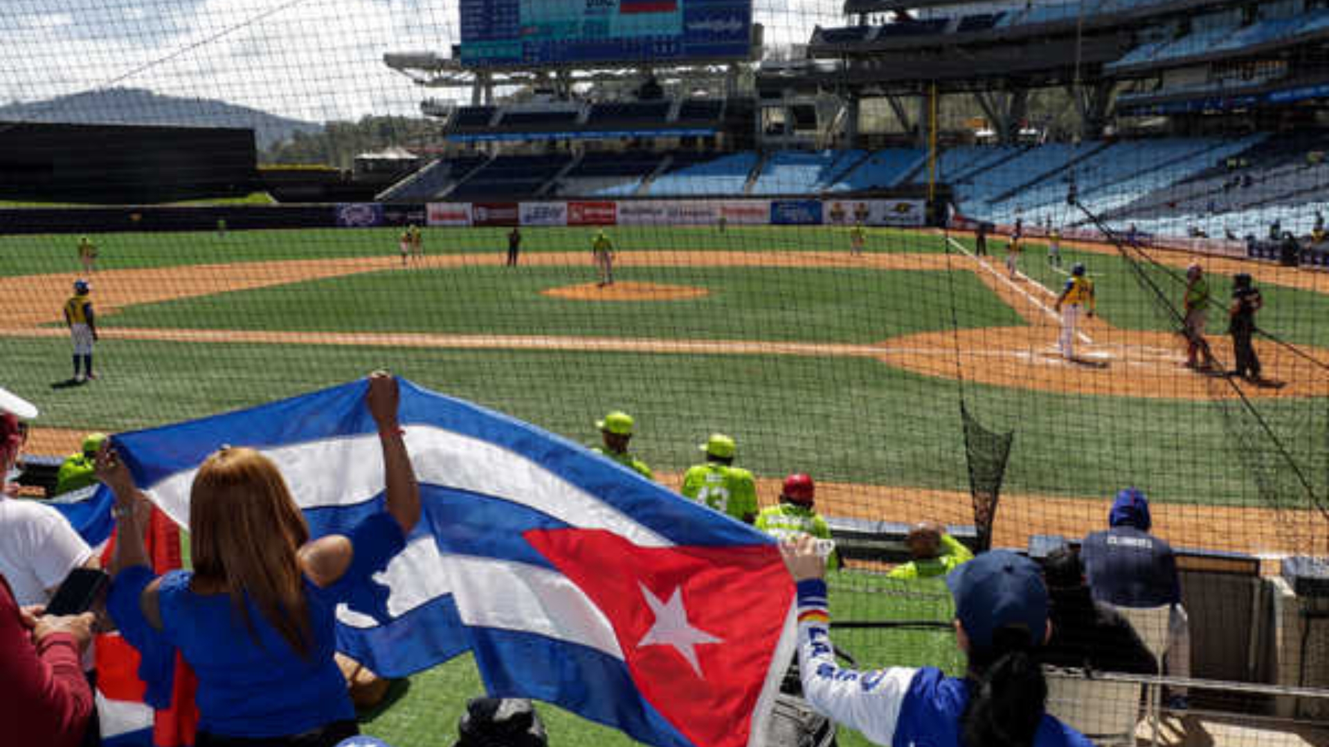 Agricultores de Cuba caen ante Colombia y son la peor novena de la Serie del Caribe