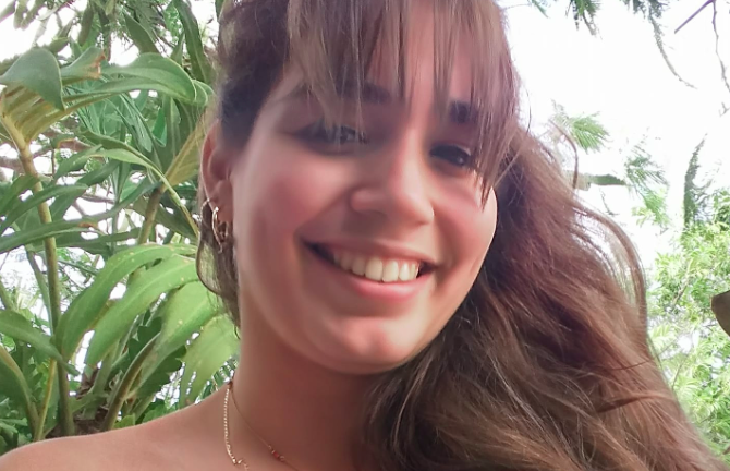 Amelia Calzadilla solicita ayuda para su abuela ante falta de sangre para operarla