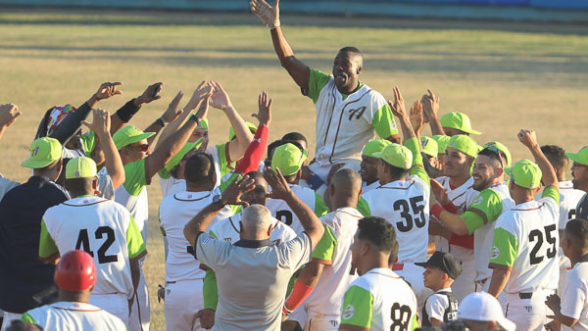 Anuncian equipo “Agricultores” de Cuba para Serie del Caribe 2023