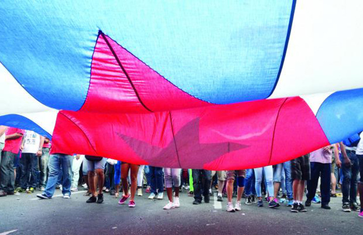 Apagones revolucionarios antes de marcha combatiente