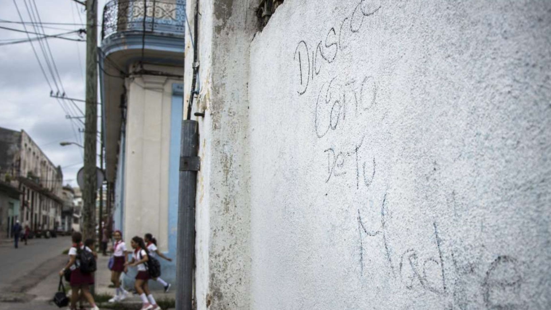 Aparece nuevo cartel contra régimen cubano: "Diasca, coño de tu madre"