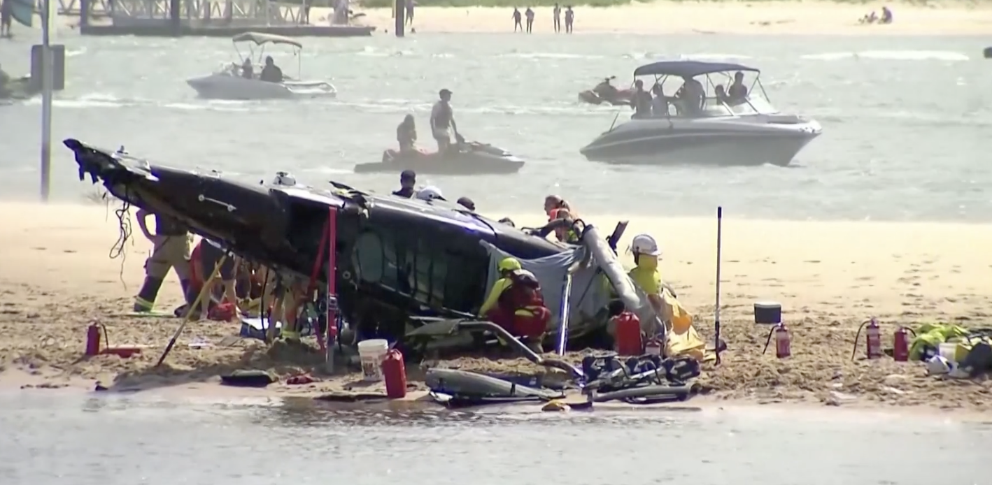Australia: Chocan dos helicópteros en pleno vuelo dejando al menos 4 muertos