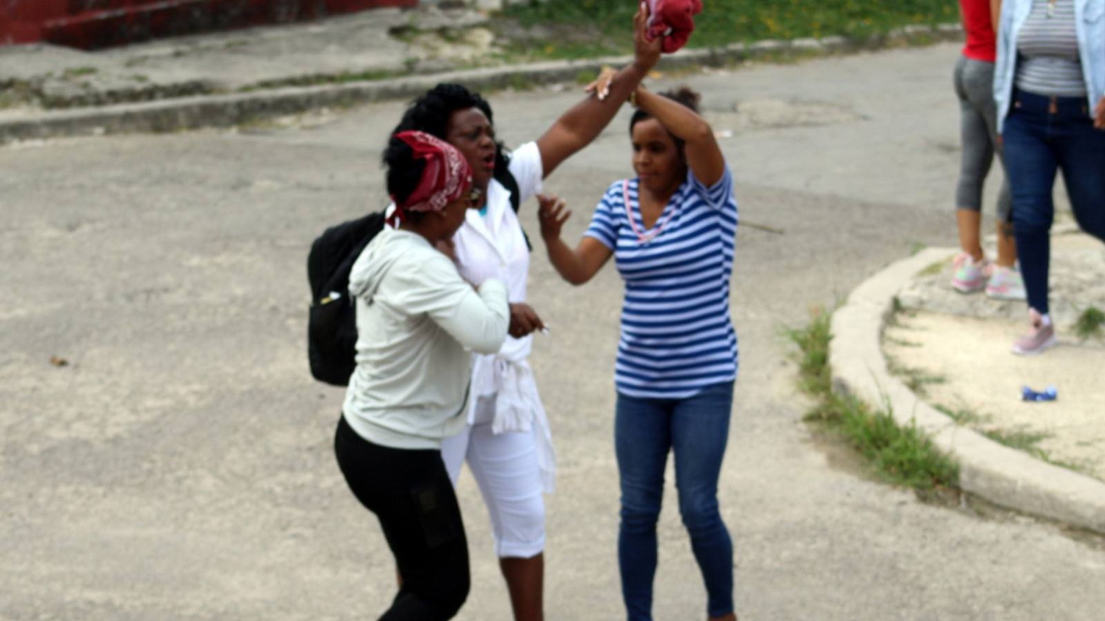 Berta Soler es arrestada en otro domingo de represión en Cuba