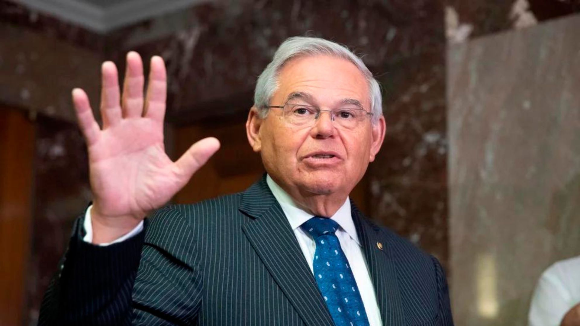 Bob Menéndez rechaza llamados demócratas a levantar sanciones a “dictaduras brutales” de Cuba y Venezuela