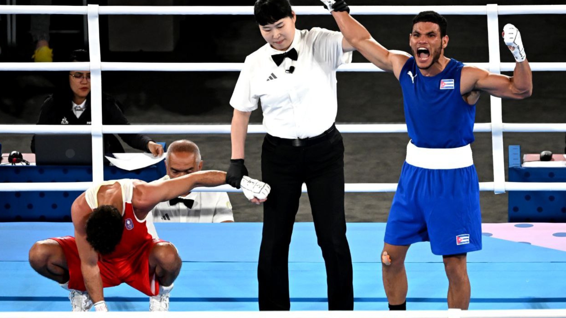 Boxeador Erislandy Álvarez gana oro y lleva a Cuba al puesto 21 del medallero