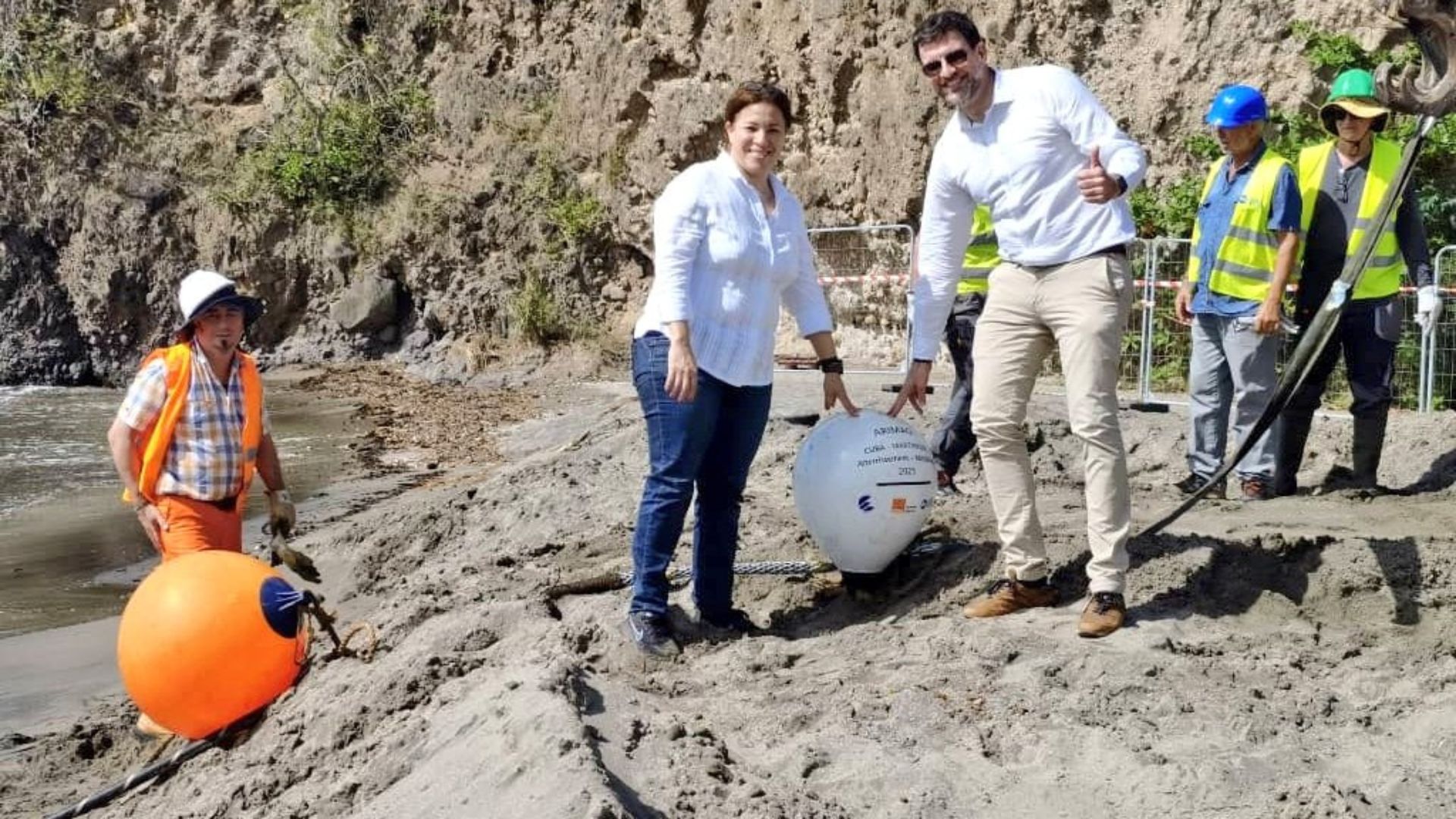 Cable submarino para internet desplegado desde Cuba llega a Martinica