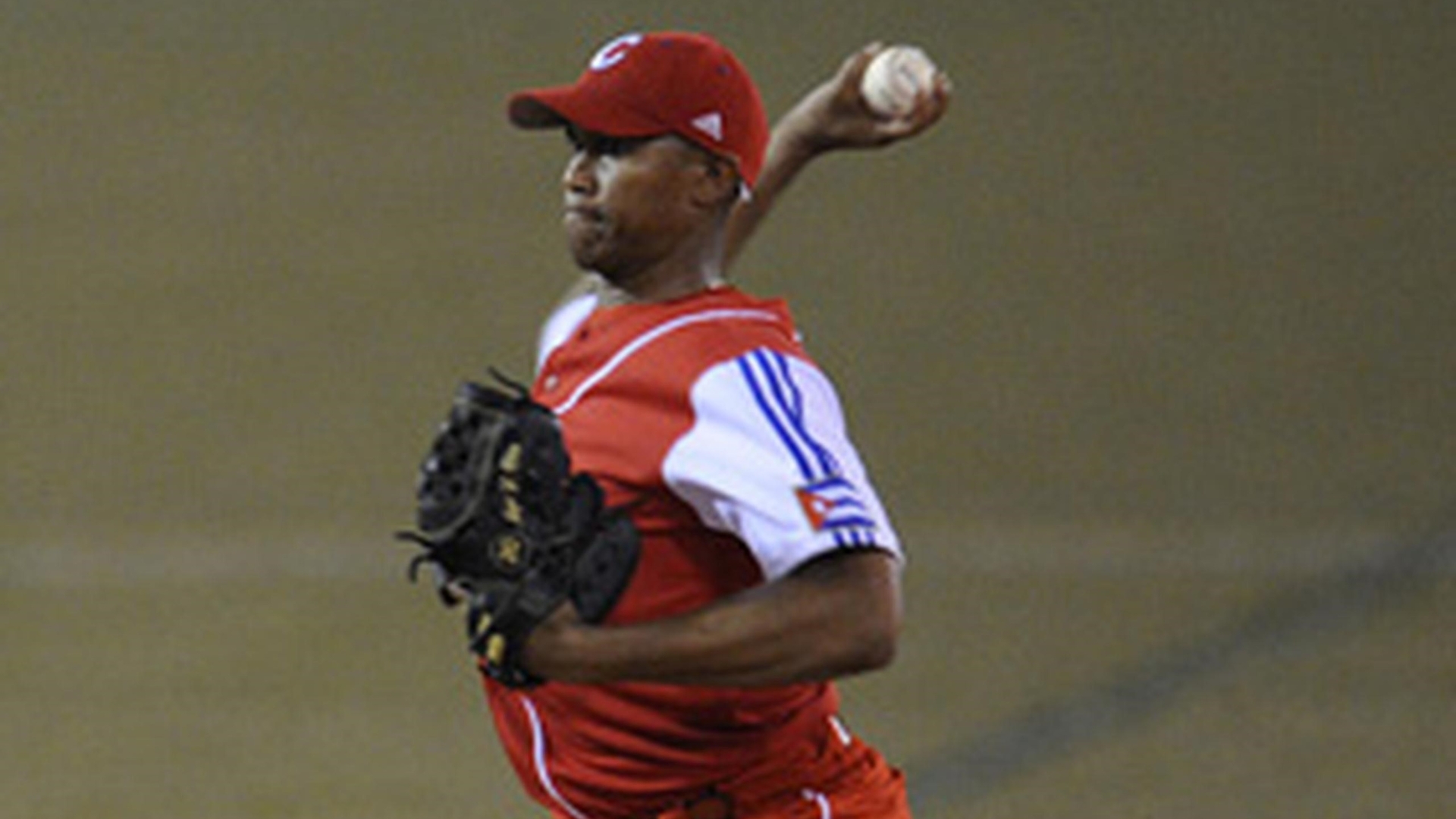 Campeón olímpico cubano Norge Luis Vera llega a EE. UU.