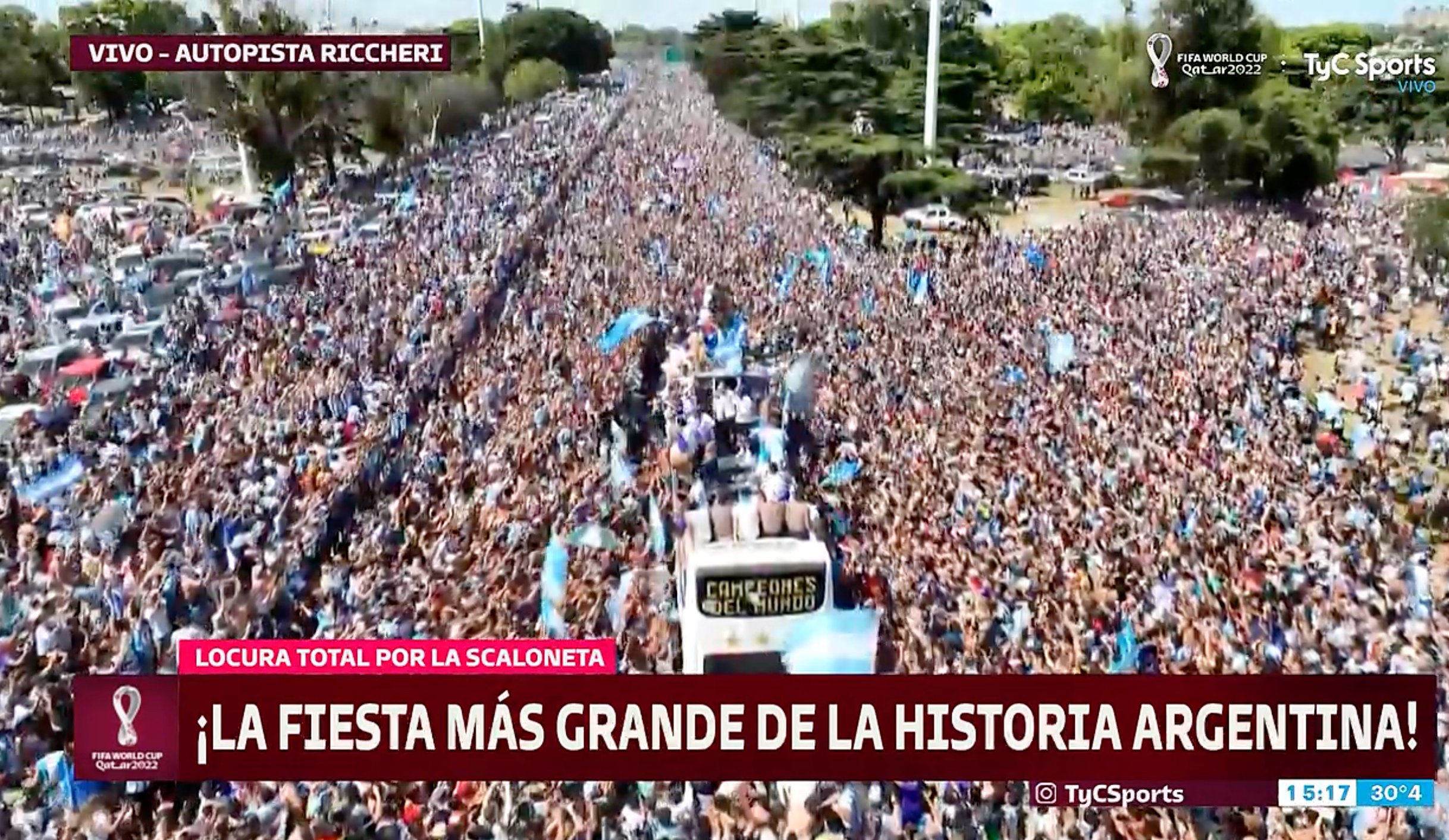 Caos en Argentina por celebraciones del Mundial: avenidas colapsadas, vandalismo y jugadores sacados en helicópteros