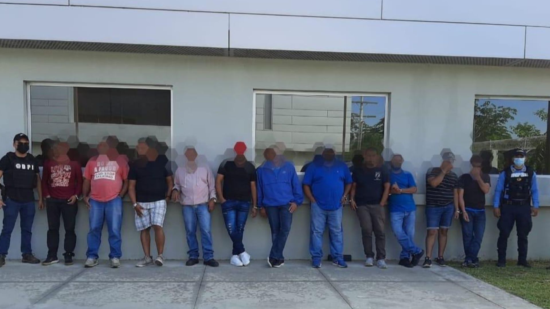    Capturan a 45 migrantes cubanos en Honduras