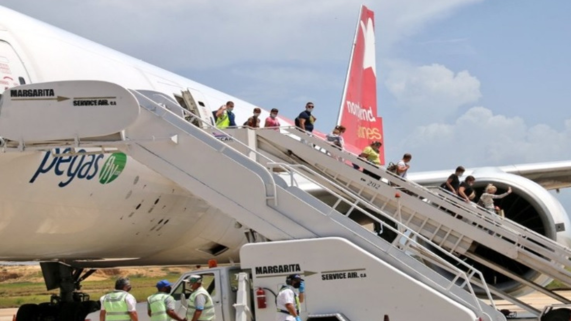 Casi seis mil cubanos hicieron “turismo de compras” en Venezuela en un año