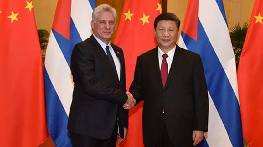 China dona $100 millones al régimen cubano