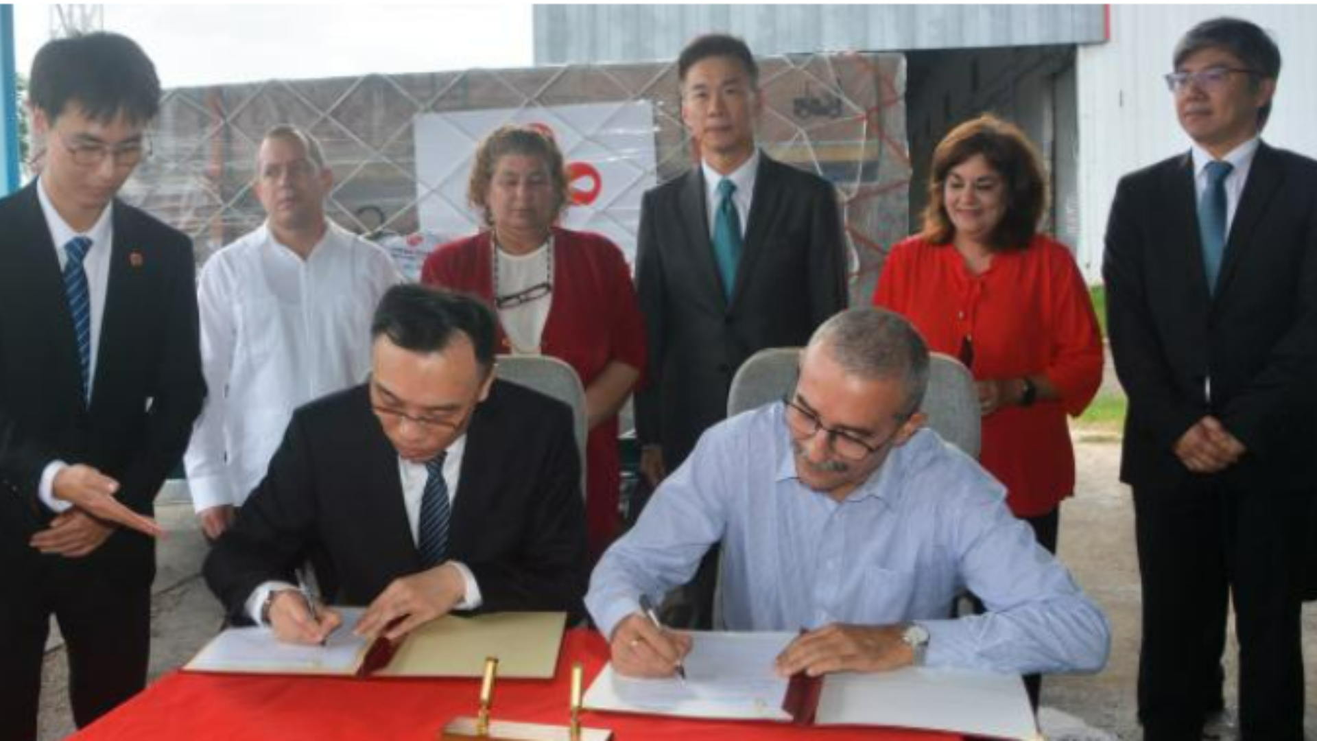 China dona piezas para reponer generadores eléctricos en Cuba