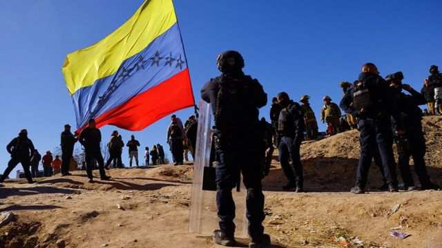 Cientos de migrantes venezolanos son desalojados de campamento improvisado en Ciudad Juárez
