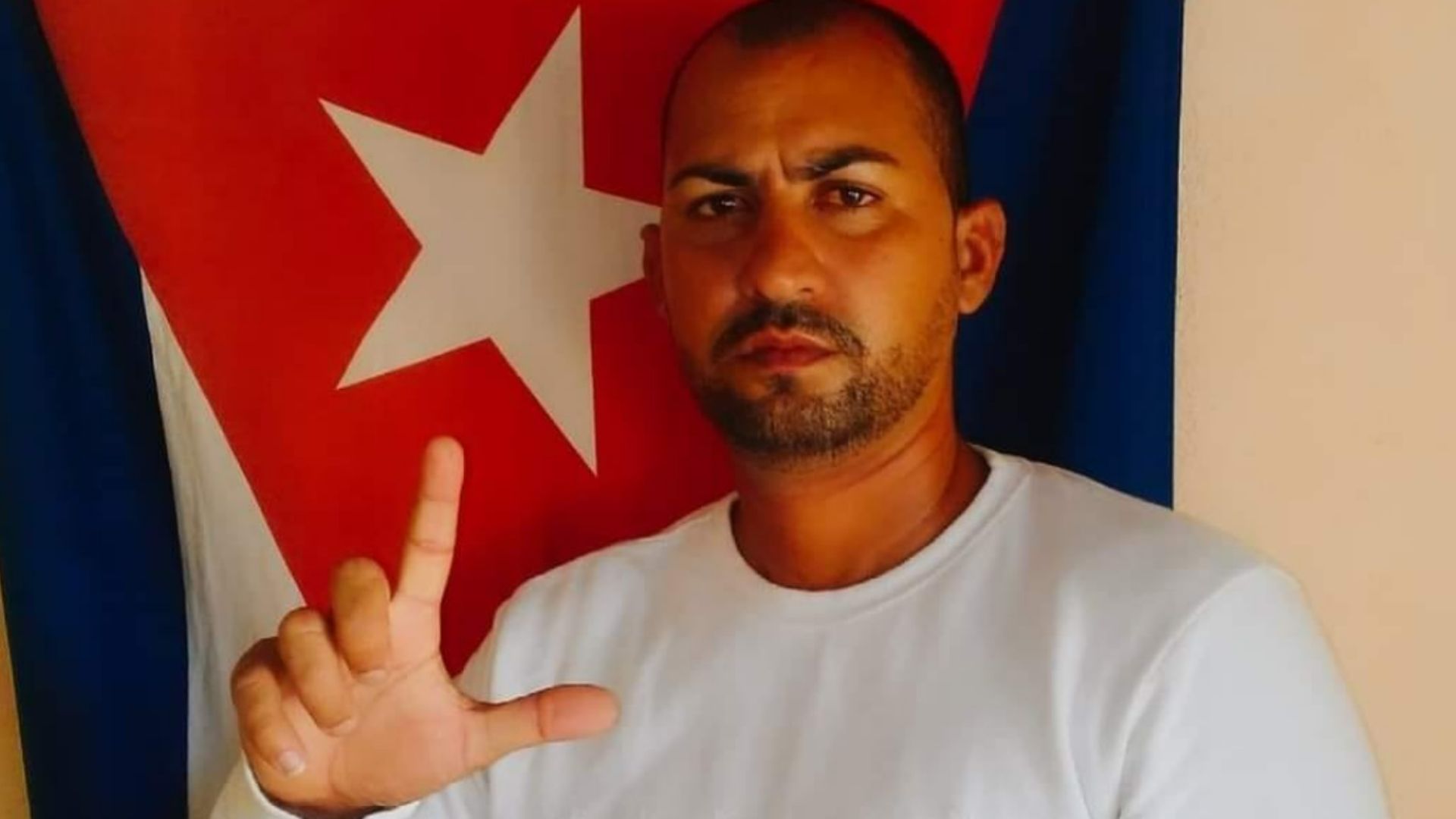 Citan a interrogatorio al activista Yeris Curbelo Aguilera 