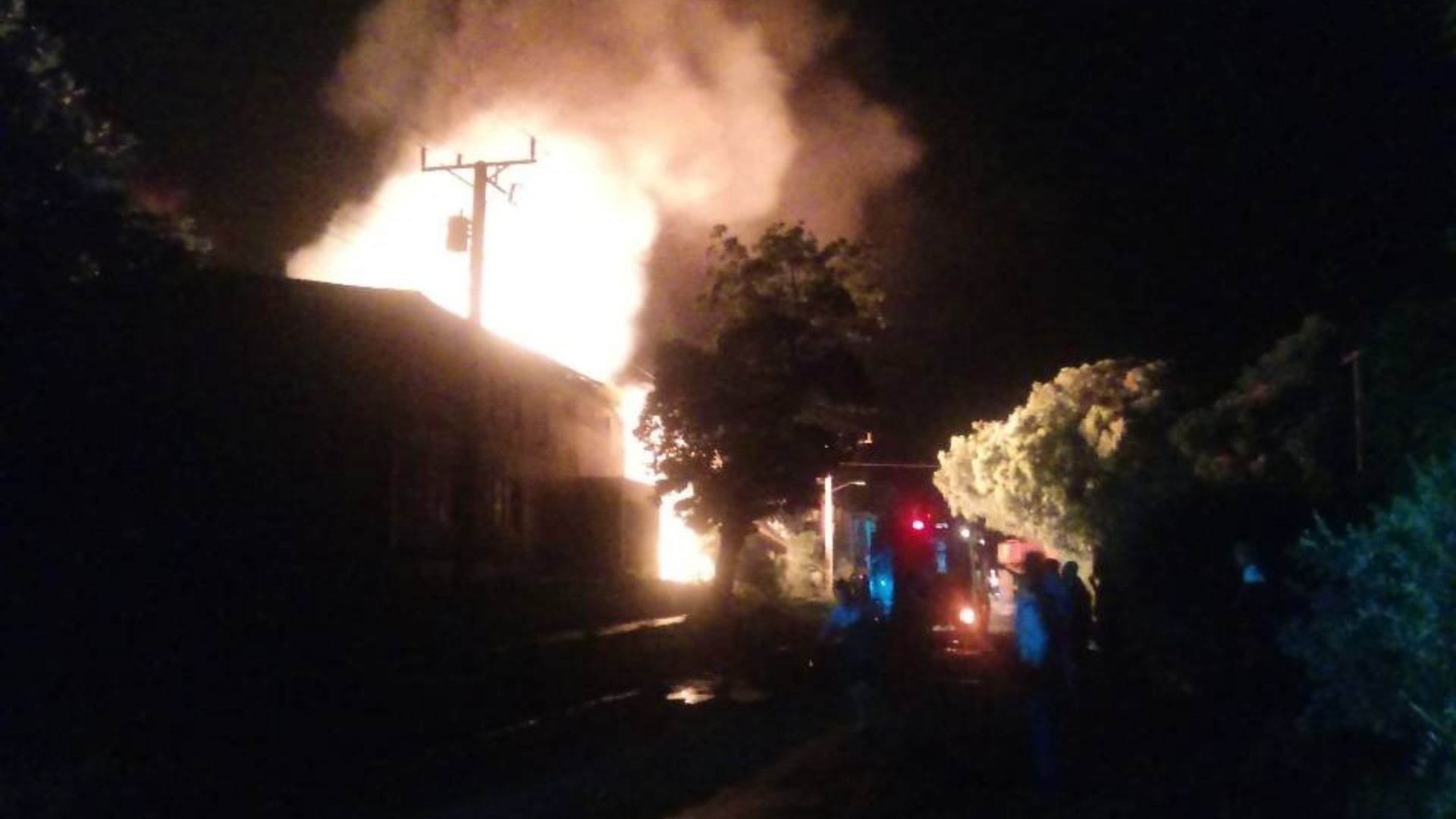 Colapsa edificio en Moa, Holguín, tras incendio