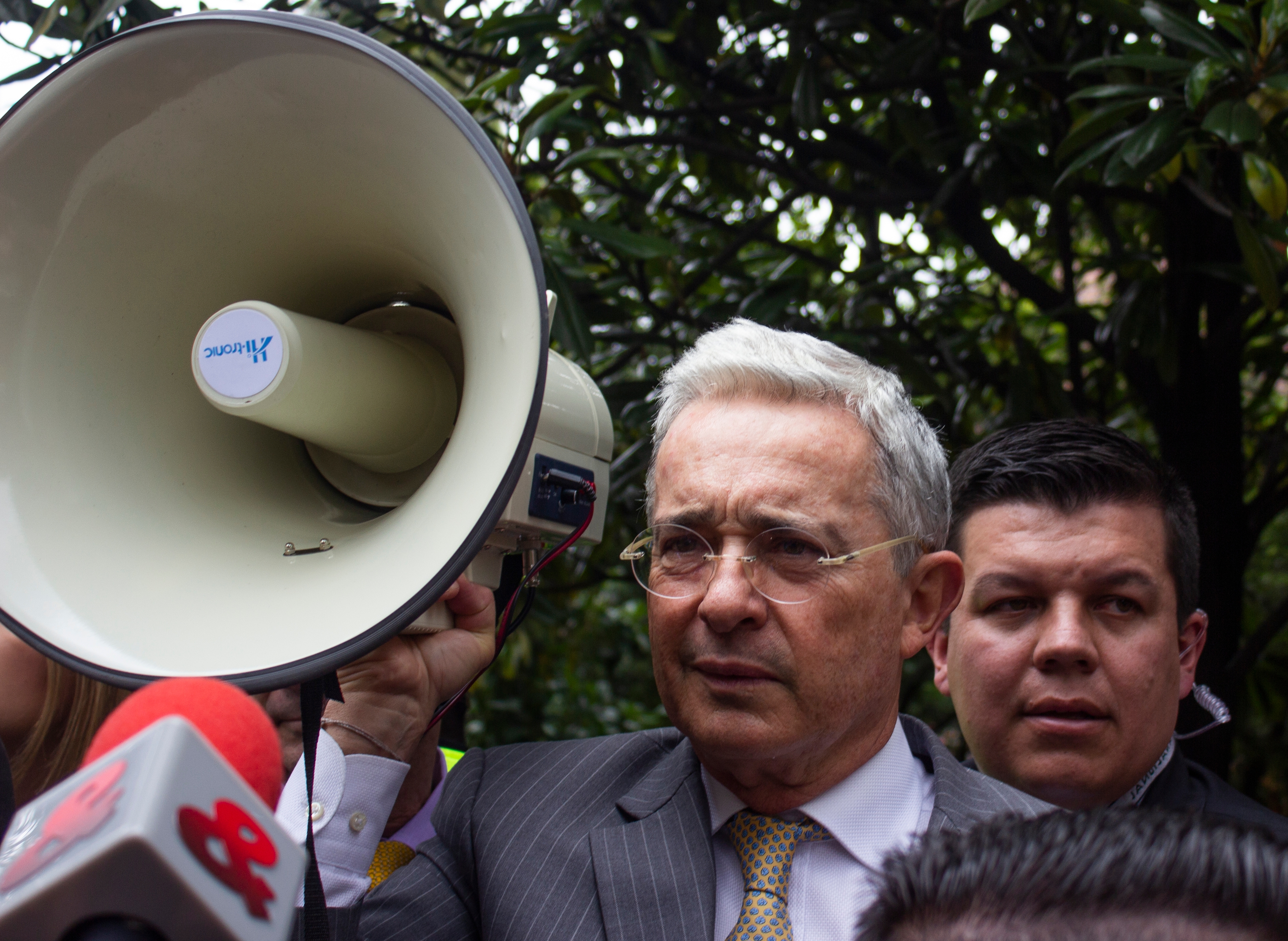 Colombia: expresidente Uribe critica reformas de Petro y las compara con el régimen de Cuba