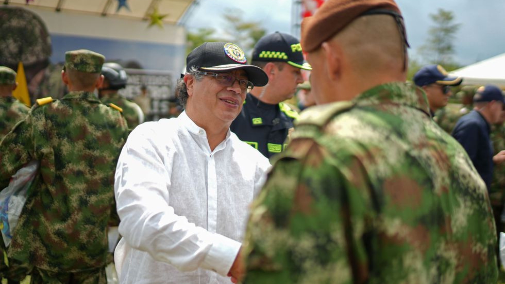 Colombia reanuda operaciones militares contra guerrilla ELN tras “crisis” en diálogos