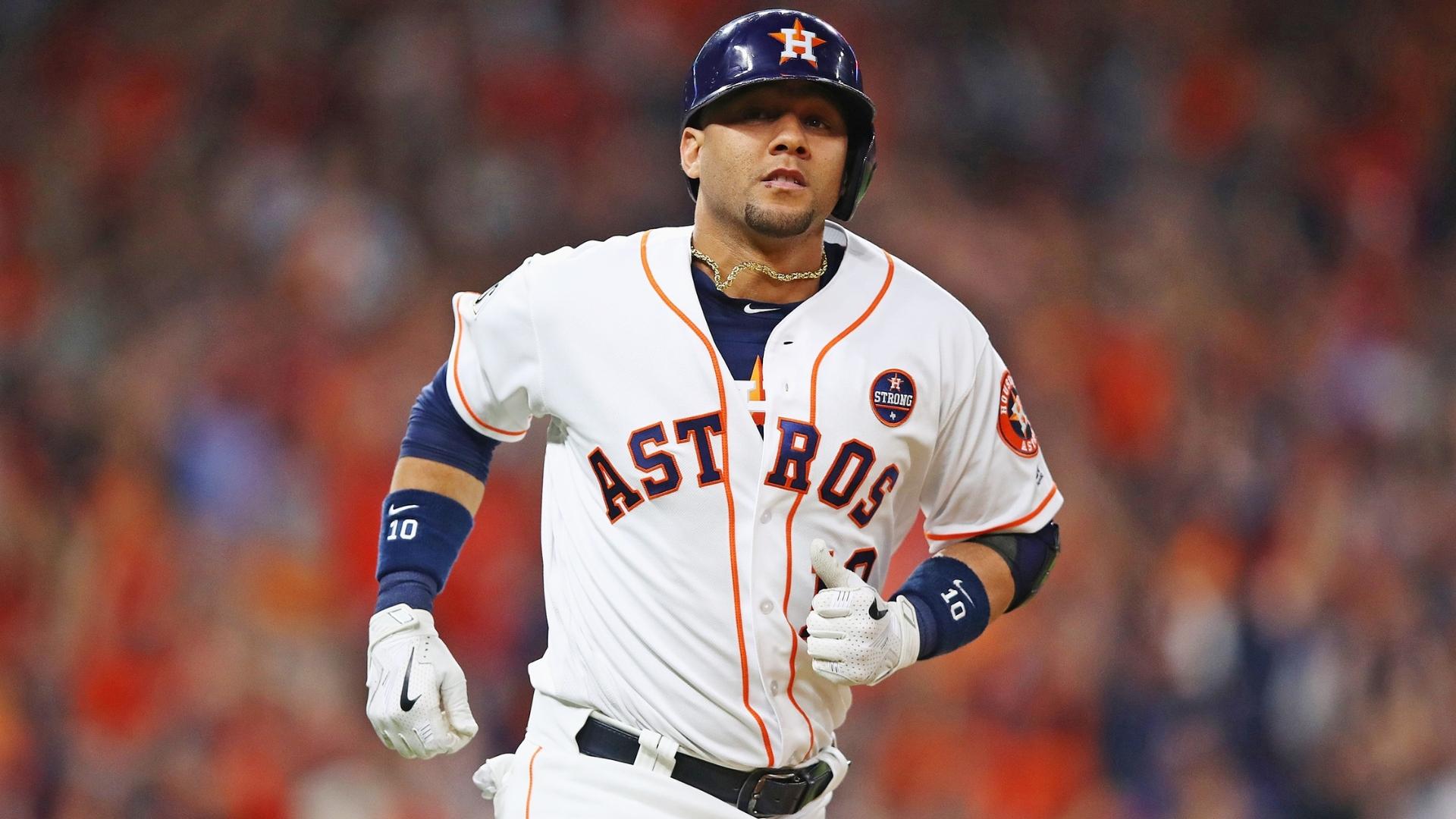  Con jonrón del cubano Yuli Gurriel los astros ganan primer choque ante Yankees en la final de la Americana