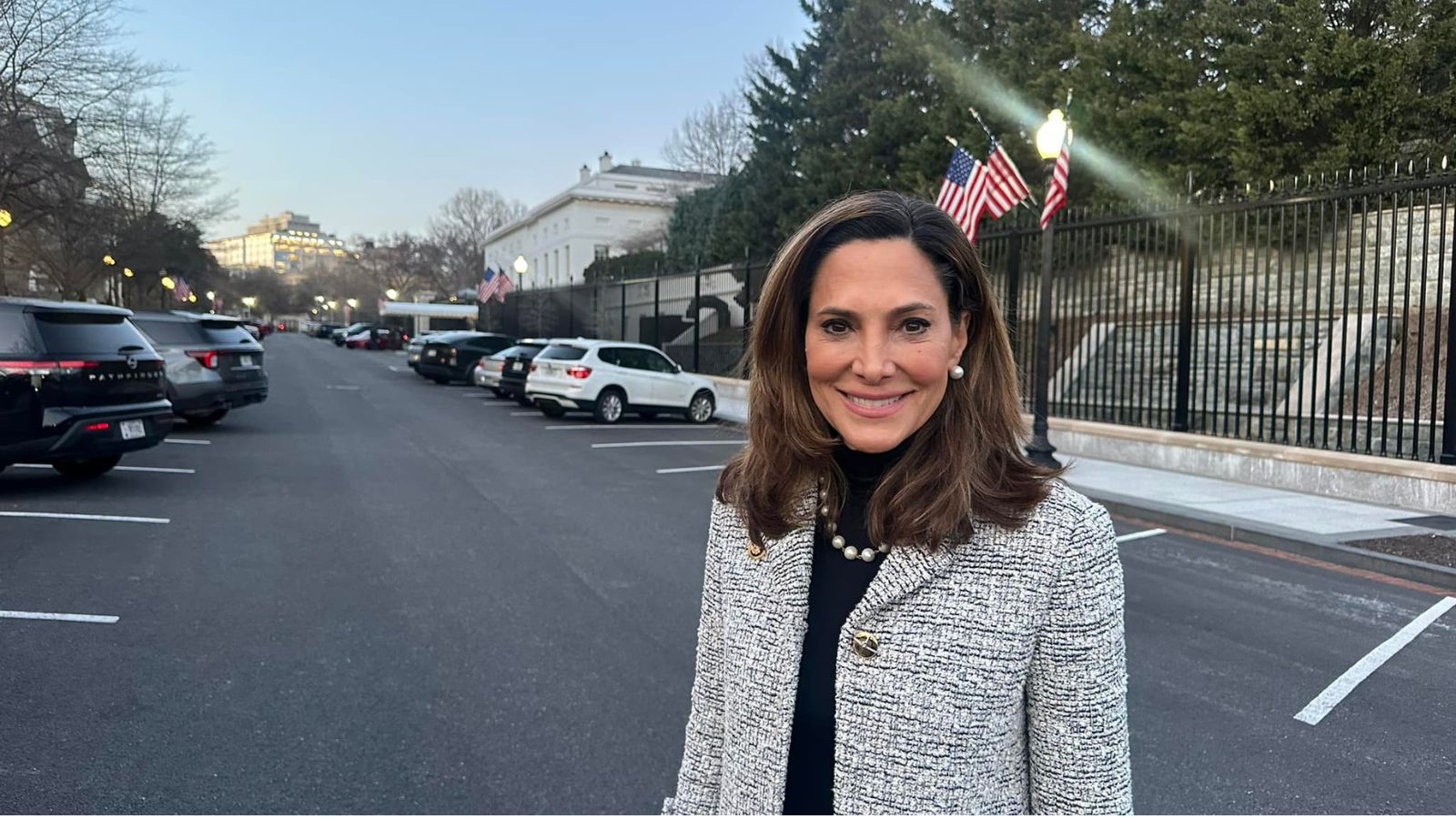 Congresista María Elvira Salazar pide a Trump no deportar a los beneficiarios del parole humanitario