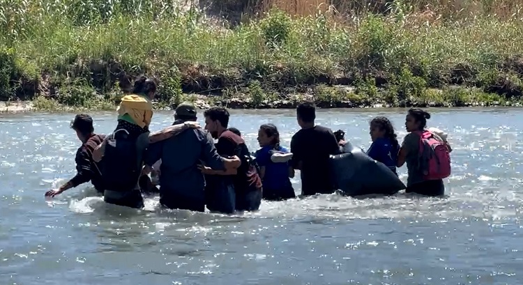 Crisis migratoria: casi el 4% de la población cubana ha escapado a EE.UU. en los últimos dos años 