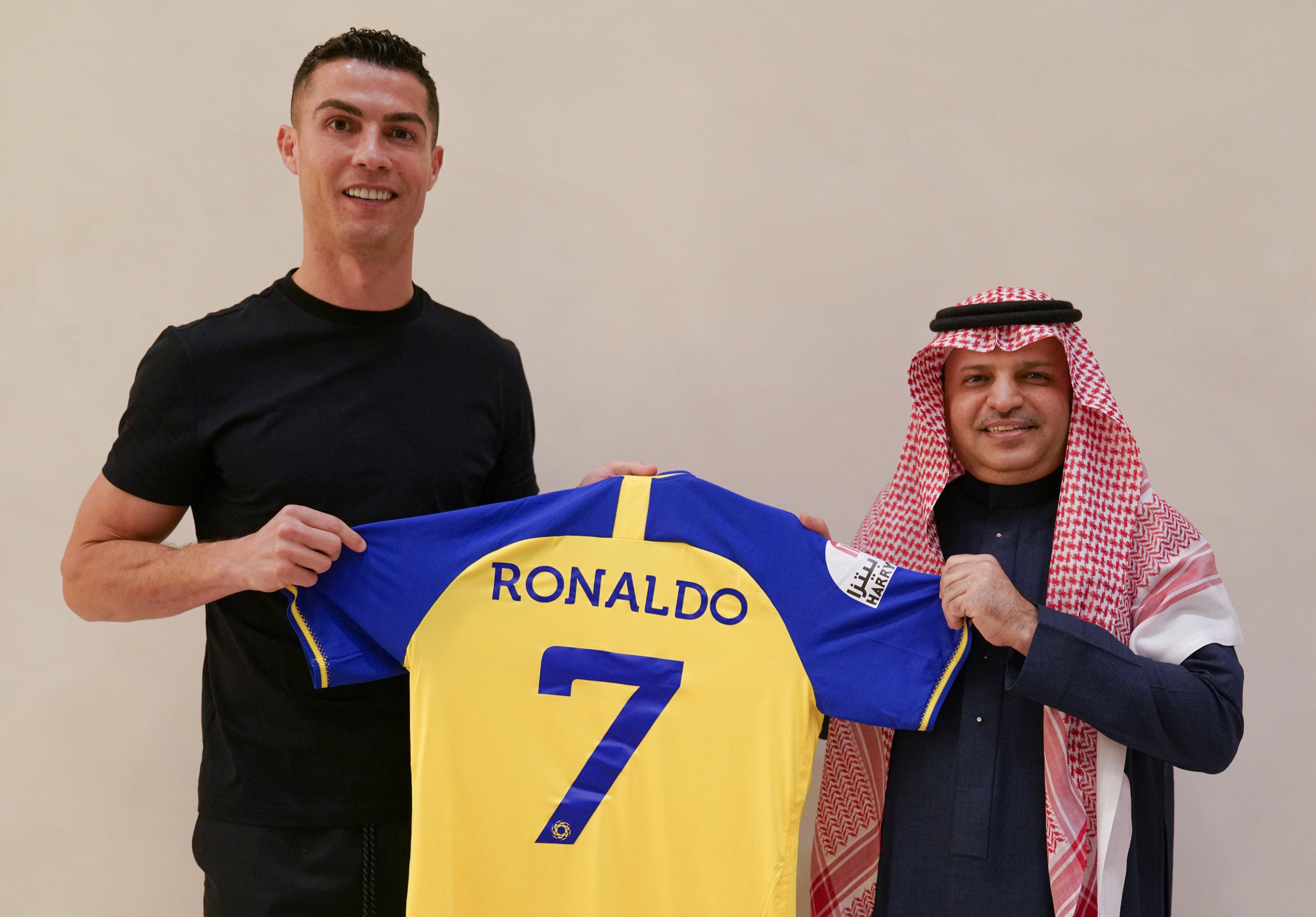 Cristiano Ronaldo ficha por Al Nassr de Arabia Saudí 