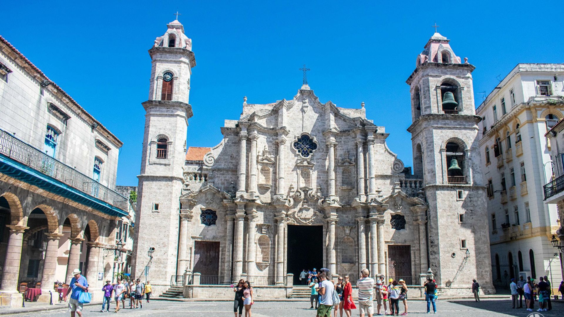 Cuba: Asaltan a adolescente con un machete