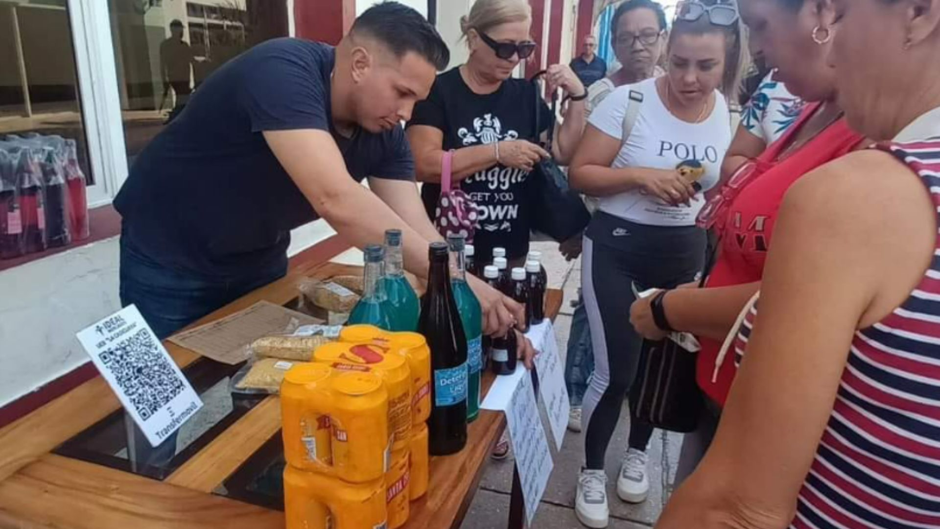 Cuba implementará un reajuste económico, debido a la crisis, llamado "Modelo Global"