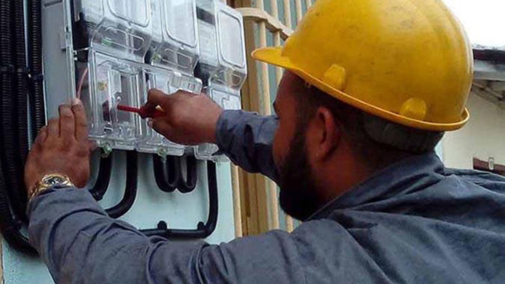Cuba: más de 14 mil trabajadores del sector eléctrico dejaron sus trabajos en los últimos 2 años