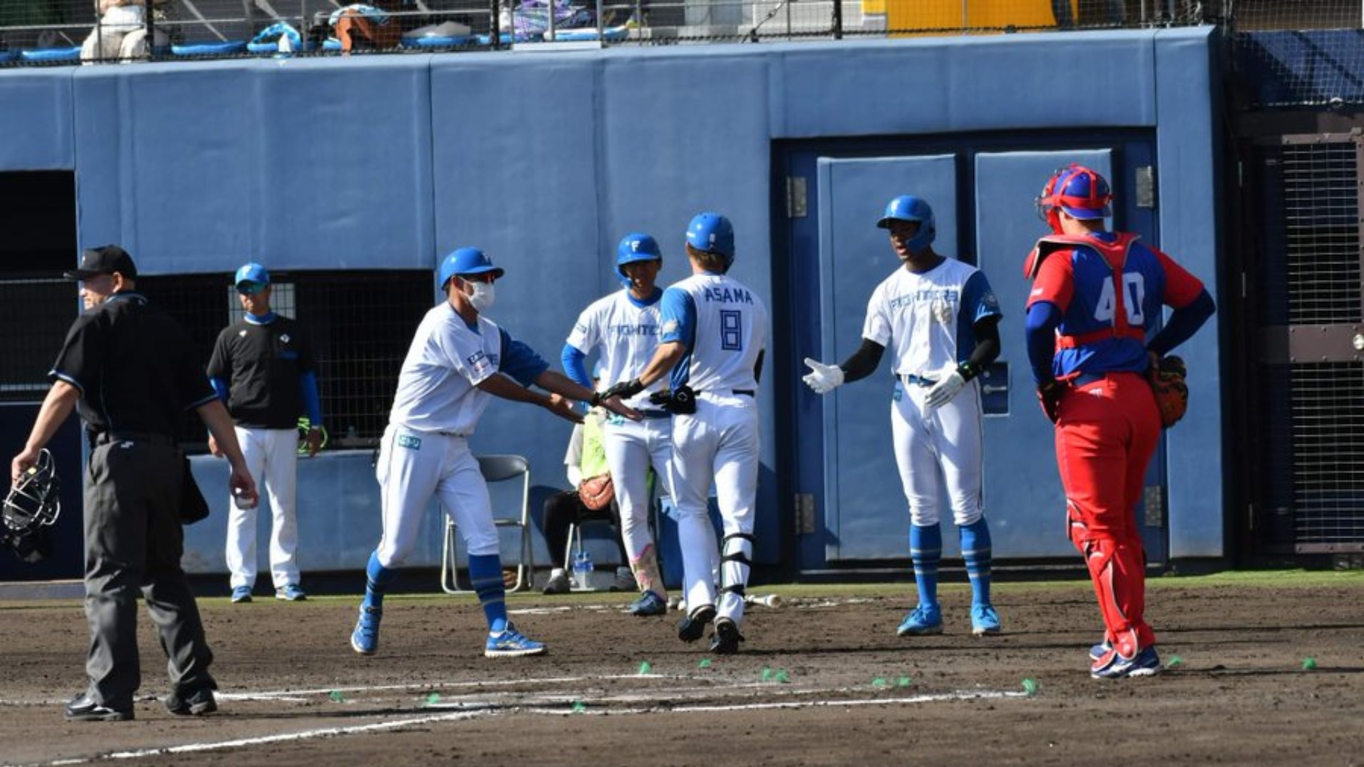 Cuba recibe una paliza en primer juego de preparación para el Clásico Mundial de Béisbol