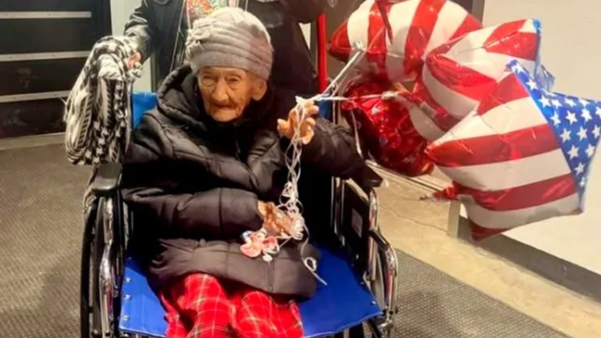 Cubana de 100 años llega a EE.UU con parole humanitario