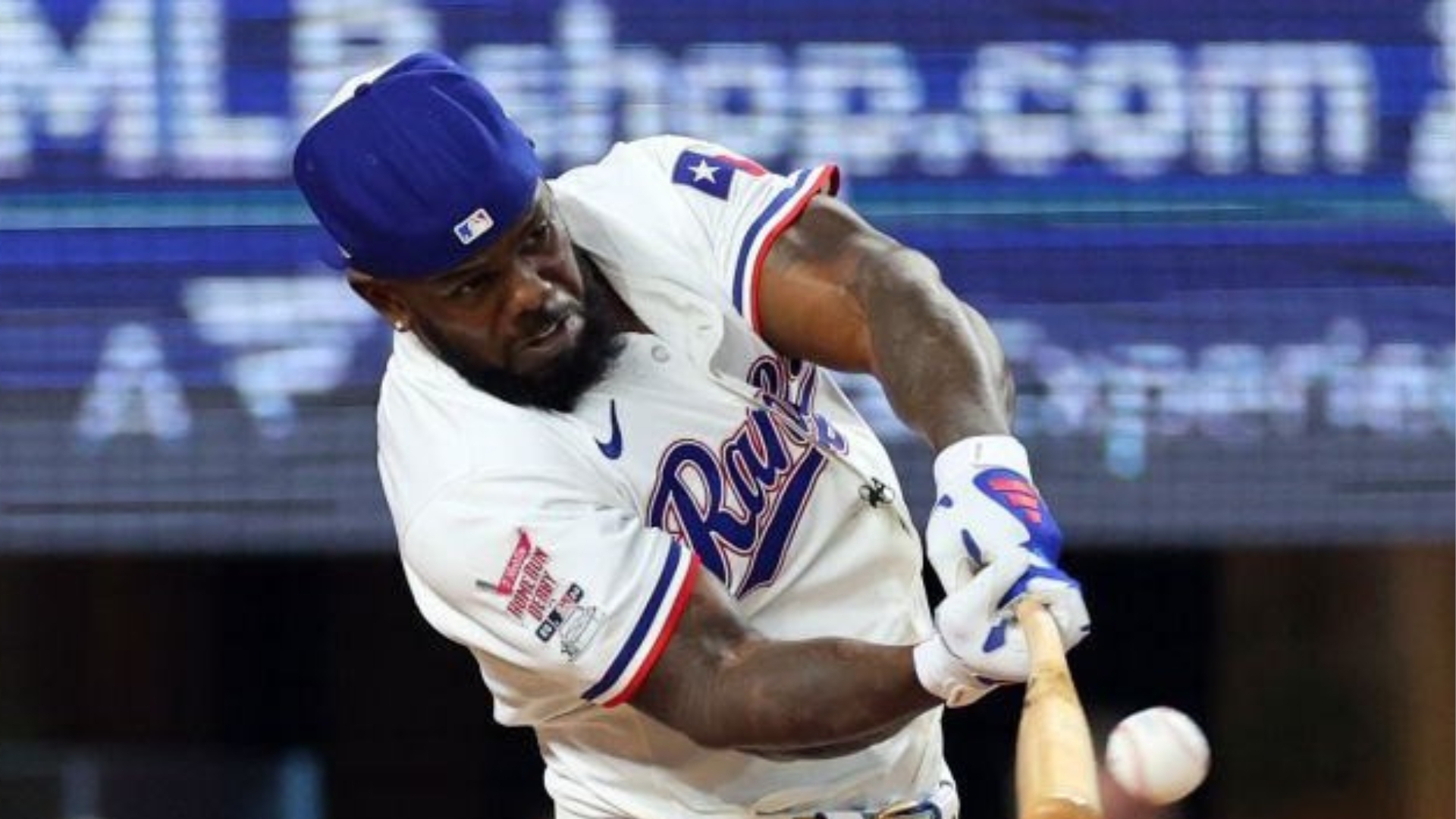 Cubano Adolis García termina quinto en el Derby de jonrones de MLB