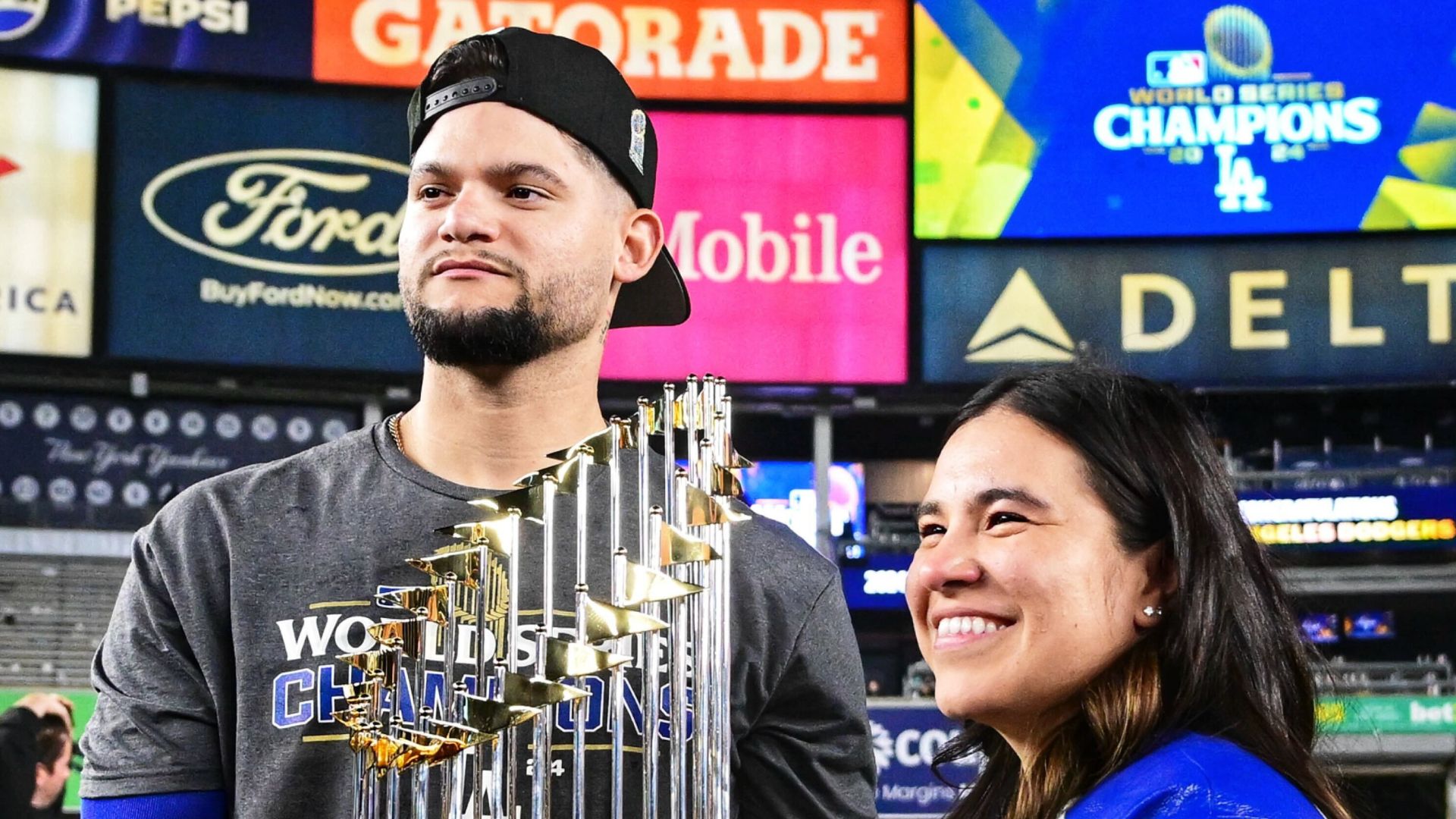 Cubano Andy Pagés se corona con los Dodgers en la Serie Mundial