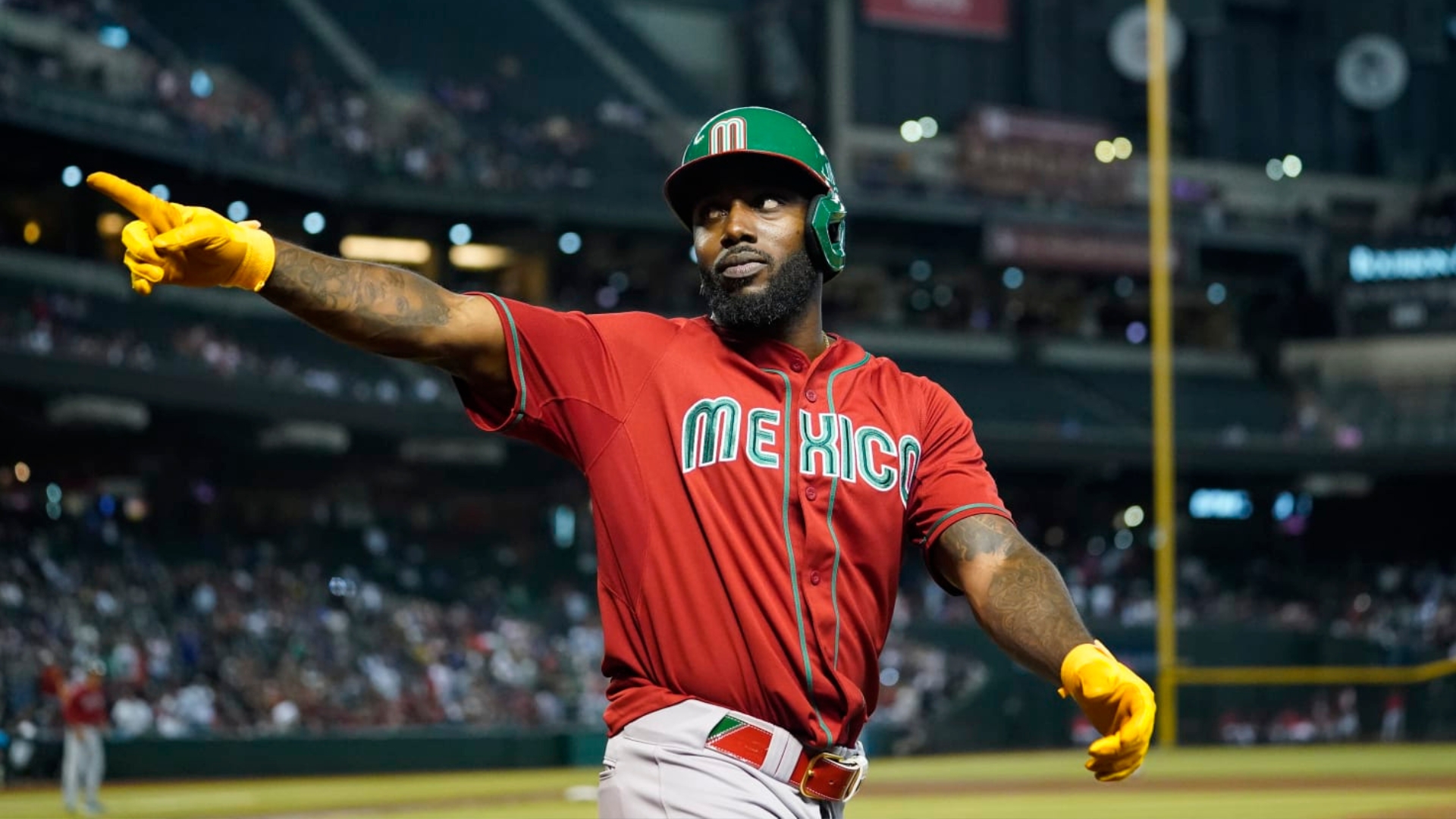 Cubano Randy Arozarena consigue números de escándalo con México en V Clásico