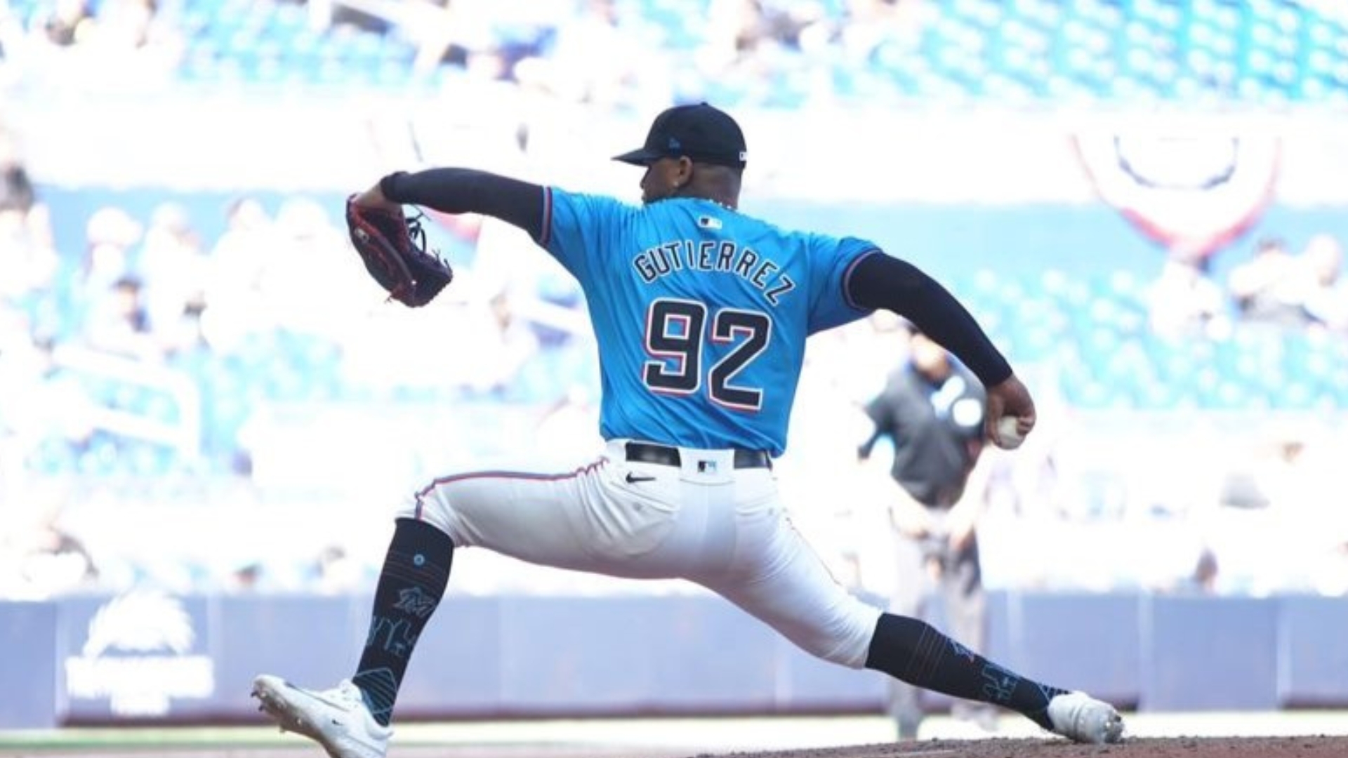 Cubano Vladimir Gutiérrez regresa con los Marlins de Miami a MLB