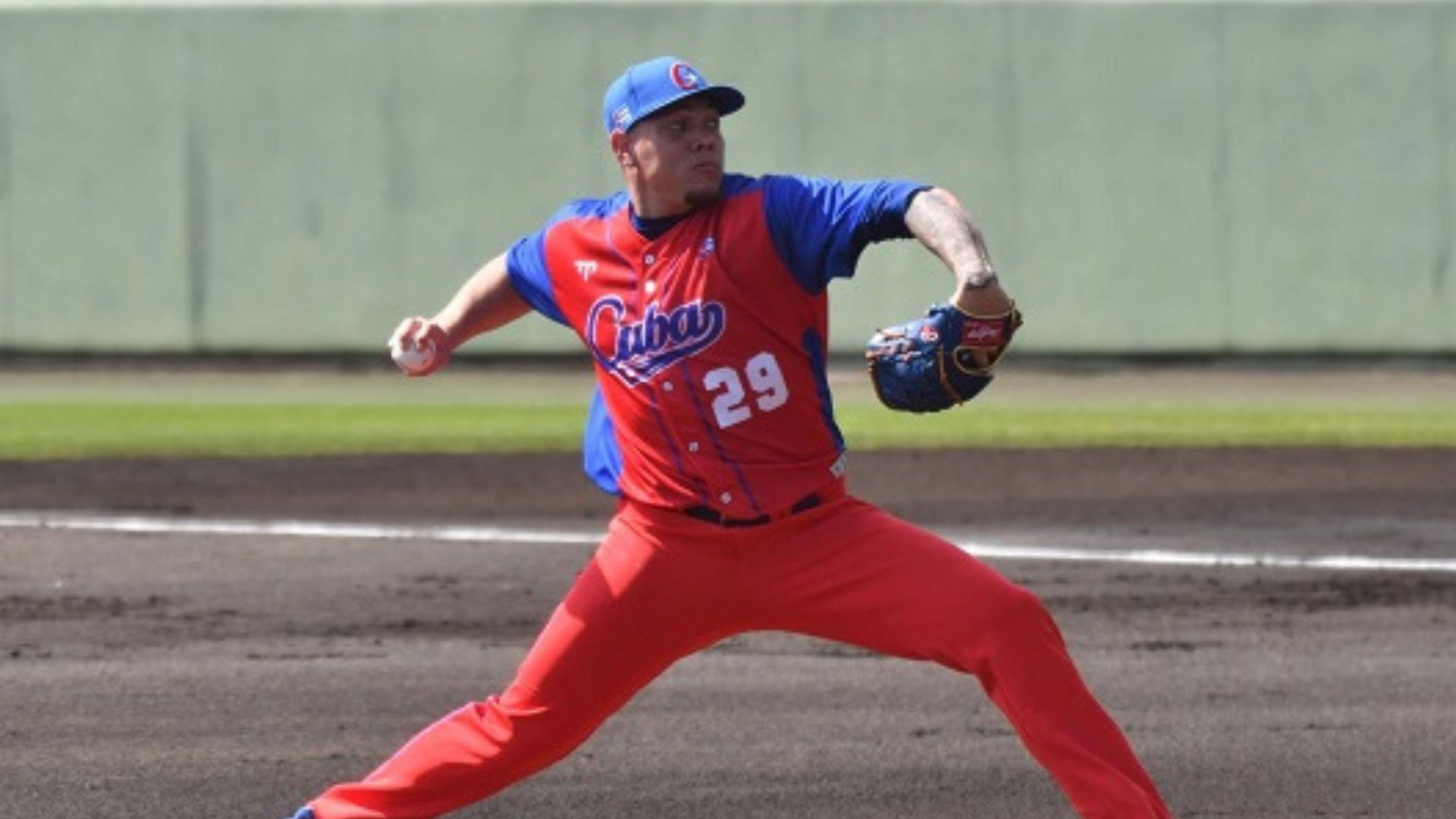 Cubano Yariel Rodríguez se luce en tryout ante scouts de MLB