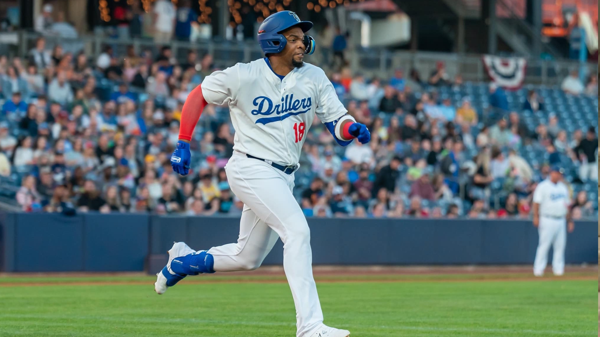 Cubano Yusniel Díaz firma contrato con Gigantes de San Francisco 