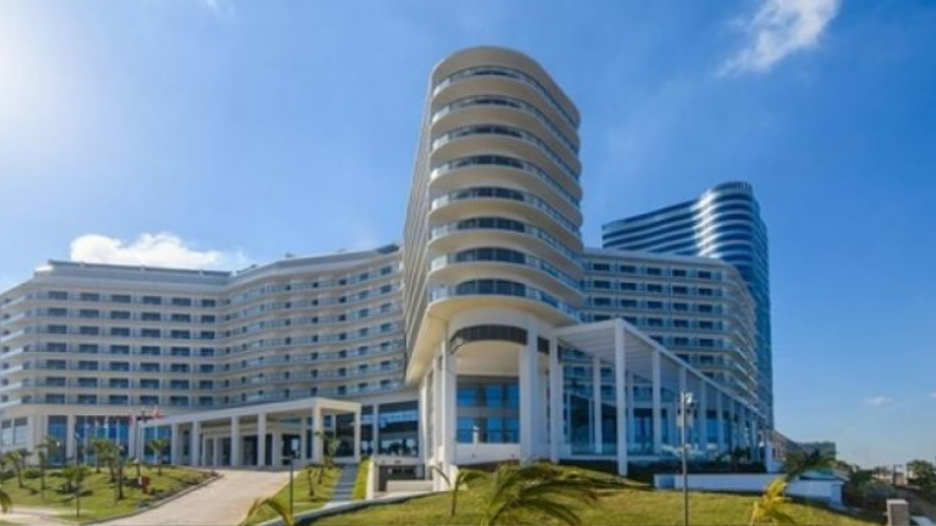 Cubanos critican apertura de nuevo hotel de lujo Gran Muthu Habana
